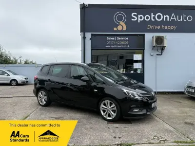 Used Vauxhall Zafira Tourer SRi 140 HP (102 kW) 2016 Black MPV