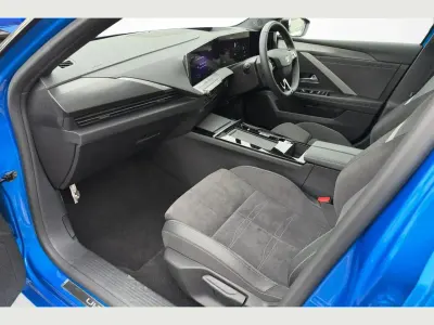 Used Vauxhall Astra Ultimate 113 kW (154 HP) 2023 Blue Hatchback
