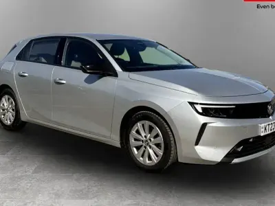 Used Vauxhall Astra Design Edition 131 HP (96 kW) 2023 Grey Hatchback