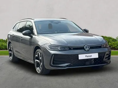 Used VW Passat R-line 150 HP (110 kW) 2025 Grey Estate