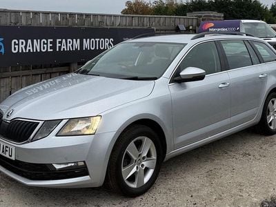 Używany Skoda Octavia SE Technology 115 KM (84 kW) 2019 Srebrny Kombi