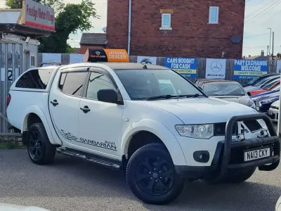 Second-hand Mitsubishi L200 176 CP (129 kW) 2013 Alb Pickup