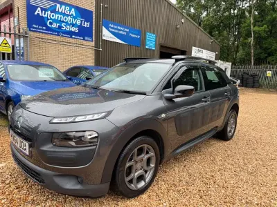 Used Citroën C4 Cactus Feel 100 HP (73 kW) 2015 Grey Hatchback