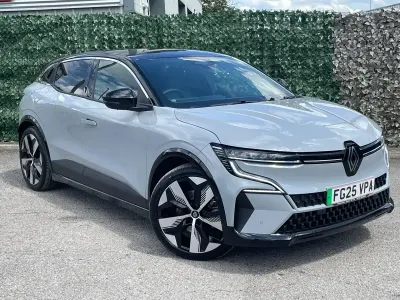 Used Renault Mégane Komfort 159 kW (217 HP) 2025 Ceramic grey  Hatchback