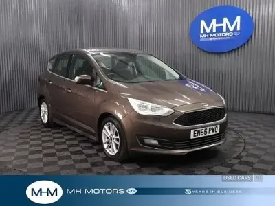 Usado Ford C-MAX Zetec 120 HP (88 kW) 2016 Castanho Monovolume