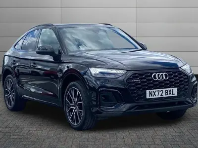 Used Audi Q5 Sportback Comfort 261 HP (191 kW) 2022 Mythos black SUV
