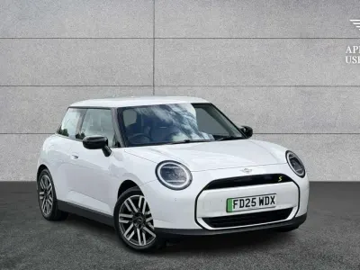 Used Mini Cooper SE Hatch 158 kW (215 HP) 2025 White Hatchback