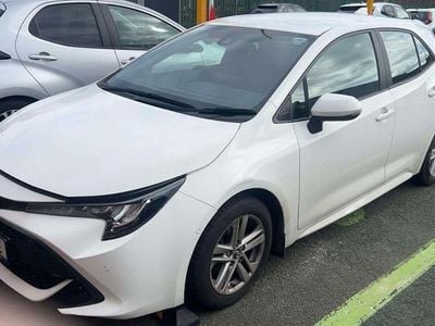 Used Toyota Corolla 116 HP (85 kW) 2019 White Hatchback