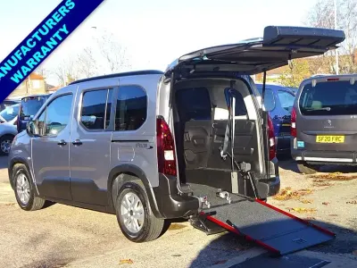 Nouă Peugeot Rifter Access 2025 Gri Monovolum