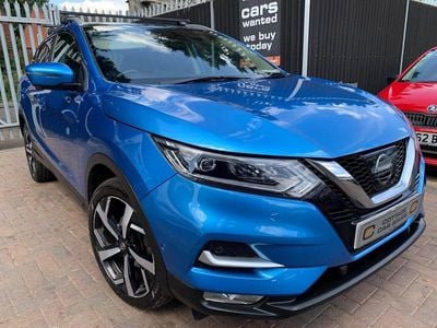 Blue Used 2017 Nissan Qashqai Tekna SUV | £7,995 (A bit pricey)