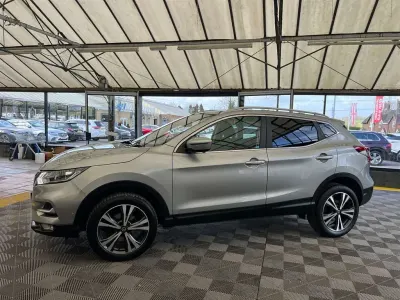 Gebraucht Nissan Qashqai N-Connecta 140 PS (102 kW) 2020 Silber SUV