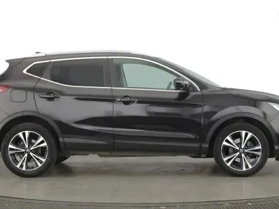 Used Nissan Qashqai N-Connecta 2021 Black SUV