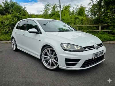 Used VW Golf VII R 2017 White Hatchback