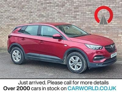 Used Vauxhall Grandland X S 120 HP (88 kW) 2018 Red SUV
