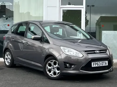 Usado Ford C-MAX Zetec 2013 Castanho Monovolume