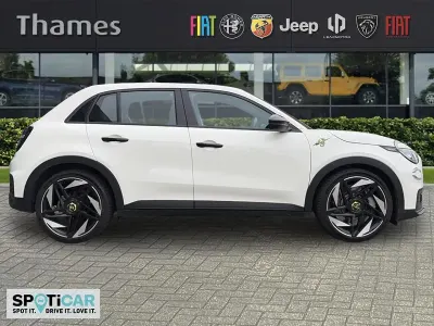 Used Abarth 600e 174 kW (237 HP) 2025 White SUV