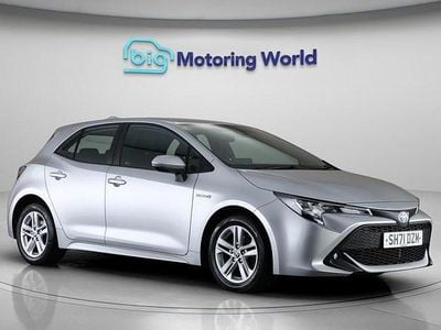 Used Toyota Corolla 122 HP (89 kW) 2021 Silver Hatchback