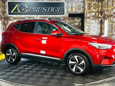 Usado MG ZS Trophy 130 kW (177 CV) 2023 Rojo SUV