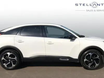 Used Citroën C4 PureTech 127 HP (93 kW) 2024 White SUV