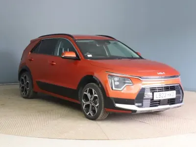 Used Kia Niro 141 HP (103 kW) 2023 Orange SUV