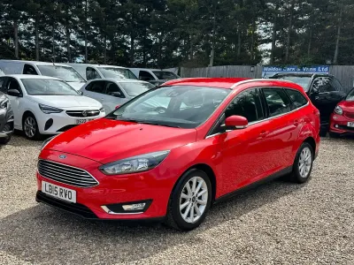 Used Ford Focus Titanium 125 HP (91 kW) 2015 Red Estate
