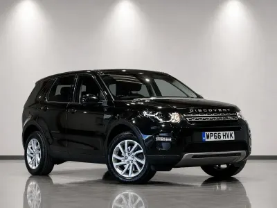 Used Land Rover Discovery 4 SE 2016 Black SUV