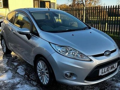 Silver Used 2010 Ford Fiesta Titanium Hatchback | £1,790 (Fair price)
