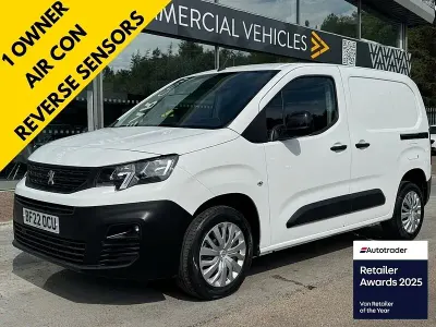 Used Peugeot Partner Premium 100 HP (73 kW) 2022 White MPV