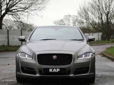 Jaguar XJ