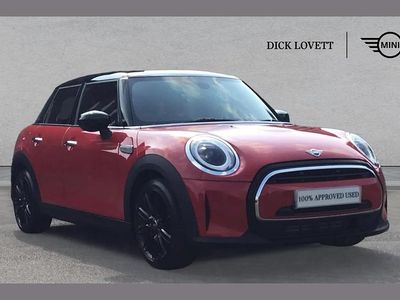 Used Mini Cooper Exclusive 134 HP (98 kW) 2022 Red Hatchback