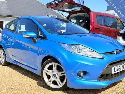 Used Ford Fiesta Zetec 2011 Blue Hatchback