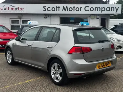 Used VW Golf VII Edition 125 HP (91 kW) 2016 Silver Hatchback