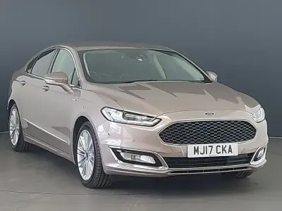 Used Ford Mondeo Vignale 210 HP (154 kW) 2017 Beige Sedan