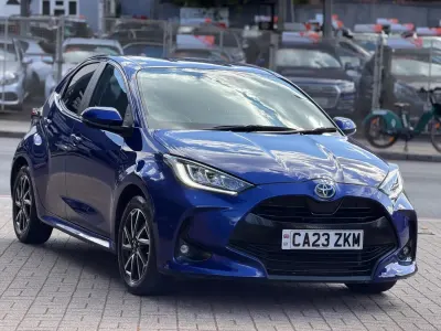 Used Toyota Yaris Design 2023 Blue Hatchback