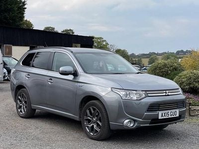 Mitsubishi Outlander P-HEV