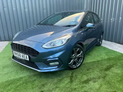 Begagnad Ford Fiesta ST-Line 140 HK (102 kW) 2018 Blå Halvkombi