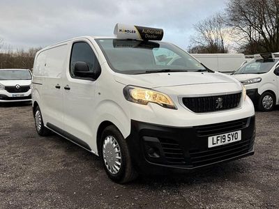 Used Peugeot Expert 115 HP (84 kW) 2019 White Van