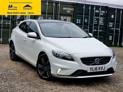 Used Volvo V40 R-Design 150 HP (110 kW) 2016 White Hatchback