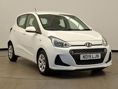 Used Hyundai i10 SE 66 HP (48 kW) 2019 White Hatchback
