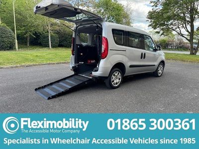 Used Fiat Doblò Easy 95 HP (69 kW) 2018 Silver MPV