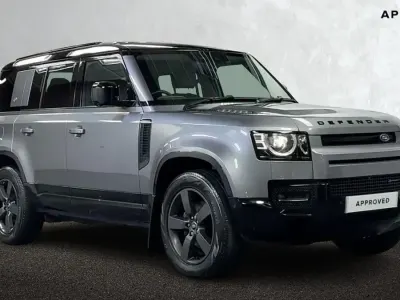 Usado Land Rover Defender SE Dynamic 250 HP (183 kW) 2022 Cinzento SUV
