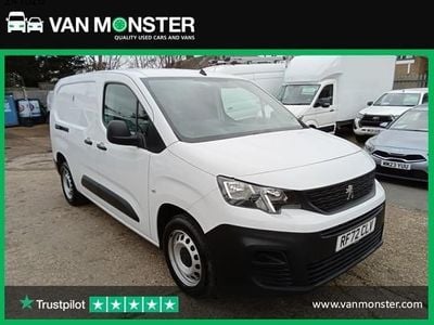 White Used 2023 Peugeot Partner Premium MPV | £10,606 (Fair price)