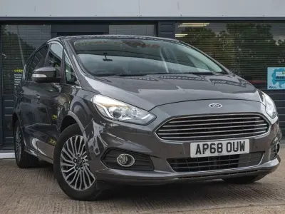 Begagnad Ford S-MAX