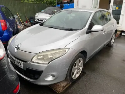 Used Renault Mégane Dynamique 2010 Silver Hatchback