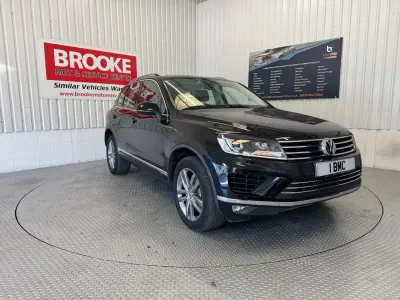 Usado VW Touareg SE 262 HP (192 kW) 2015 Preto SUV