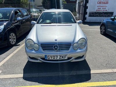 Mercedes C180