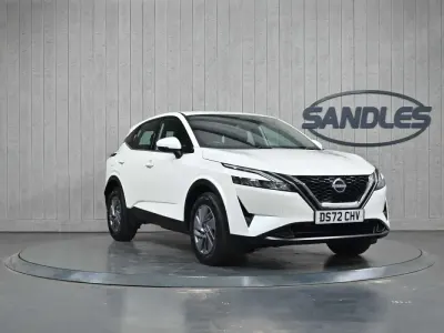 Used Nissan Qashqai Acenta Premium 2022 White SUV