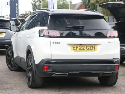 Used Peugeot 3008 GT 222 HP (163 kW) 2022 White SUV