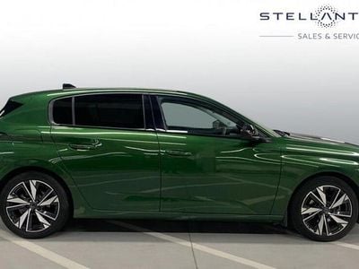 Used Peugeot 308 Allure 129 HP (94 kW) 2023 Green Hatchback