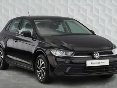Used VW Polo Life 95 HP (69 kW) 2024 Black Hatchback